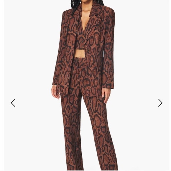 NWT - Danielle Bernstein Blazer - WeWoreWhat - Size 0 - Picture 4 of 7